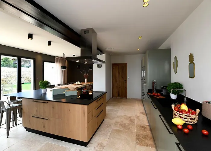 Les Loges En Provence 